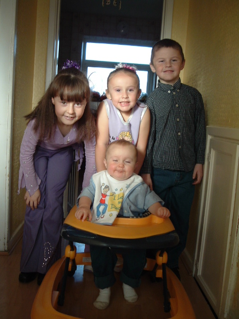 rhiannon_party_001.jpg